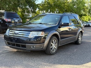 lot 22 image: 2008 FORD TAURUS X SEL All Wheel Drive  No Accidents (NO RESERVE)