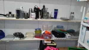 lot 35 image: Huge Lot of Assorted Kitchen Items