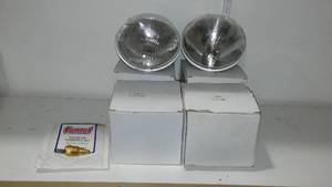 lot 62 image: Wagner 11502 Headlamp Replacement (4)