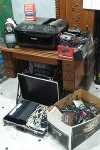 lot 75 image: Vintage Electronics 8 Tracks, CB, Printer, Scanner and More.