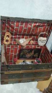 lot 78 image: Vintage Steamer Trunk with contents.