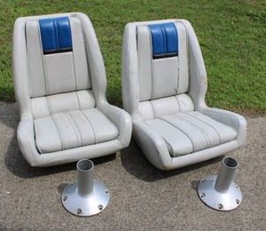lot 132 image: Boat seats with pedestals(2).