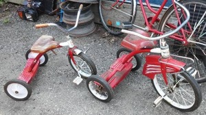 lot 150 image: Murray 2 Step and Roadmaster Tricycles.