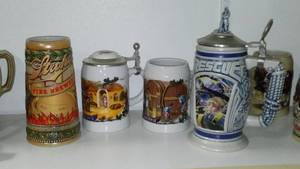 lot 196 image: Strohs Beer Steins (6)