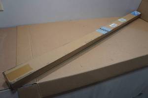 lot 3 image: LED Batten Light