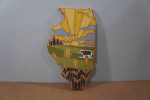lot 21 image: Totally Bamboo Novelty Cutting Board