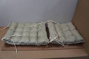 lot 30 image: Non-Slip Chair Cushion