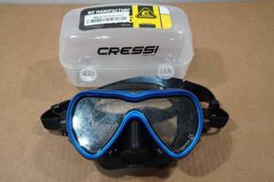 lot 105 image: Cressi A1 Mask