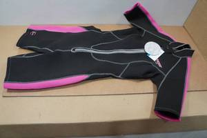 lot 122 image: Cressi Lido Womens 2mm Wetsuit - M3, Pink