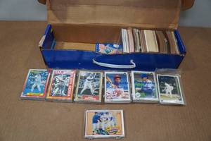 lot 136 image: Baseball Cards - Team Sets - 80s90s