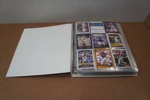 lot 137 image: Binder of Baseball Cards