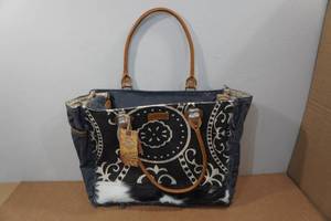 lot 161 image: Sixtease Elina Canvas Weekender Bag