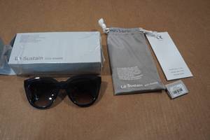 lot 218 image: Le Specs Resumption Sun Glasses