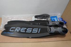 lot 223 image: Cressi Gara Impulse Free Diving Fins - Size 8-9, 42-43