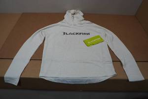 lot 234 image: Blackfish Youth Coolcharge Angler Hooded Long Sleeve - Large