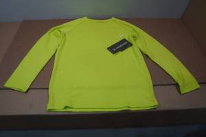 lot 235 image: Blackfish Youth Guide UPFCooling Long Sleeve - XL