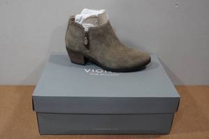 lot 250 image: Vionic Womens Cecily Suede Ankle Boots - Size 5