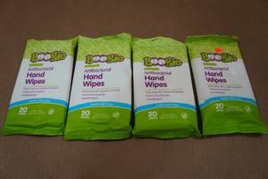 lot 100 image: 4 Boogie Antibacterial Hand Wipes - 20 Count