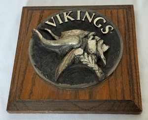lot 23 image: Minnesota Vikings Vintage Metal Handmade Plaque