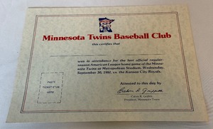 lot 118 image: Minnesota Twins Last Game at Metropolitan Stadium 1981 Certificate