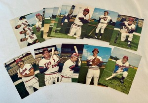 lot 127 image: (16) Minnesota Twins 1983 Team Issues Post Cards - Hrbek, Gaetti, Viola and More