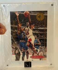 lot 19A image: Michael Jordan Limited Edition Mint Encased 1995 SP Upper Deck #41 7,500 Basketball