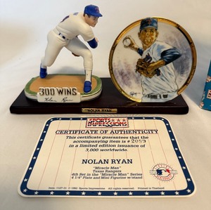 lot 121A image: Nolan Ryan 1992 Sports Impressions Limited Edition Mini Figurine and Plate With Stand - Baseball