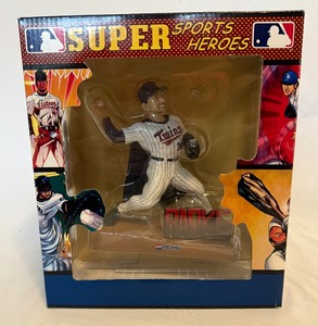 lot 122A image: Brad Radke Super Sports Heroes Minnesota Twins Baseball Figure
