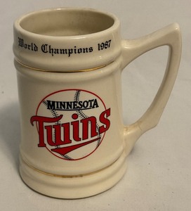 lot 157 image: Minnesota Twins 1987 World Champions Stein Mug baseball