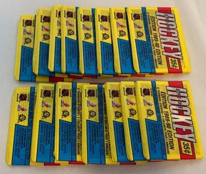 lot 159 image: (16) 1989-90 O-Pee-Chee Hockey 6 Yearbook Sticker Card Packs