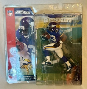 lot 160 image: Michael Bennett McFarlanes Sportspicks Minnesota Vikings Football Sports Figure