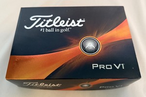lot 178 image: Titleist Pro V1 Dozen NEW Golf Balls