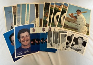 lot 200 image: Large Lot of Minnesota Twins Vintage Team Issued Photos - 1966-1990s Baseball Cards