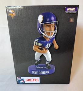 lot 211 image: Dave Osborn Limited Edition Minnesota Vikings Bobblehead