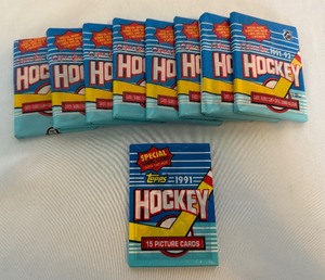 lot 207A image: (9) Packs 1991-92 Hockey Cards 8 OPC and 1 Topps