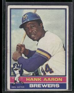 lot 43B image: Henk Aaron 1976 Topps #550 Vintage Baseball Card