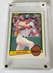 lot 87B image: Wade Boggs RC 1983 Donruss #586 Rookie Vintage Baseball Card