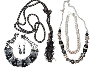 lot 32H image: Assorted Fashion Jewelry Collection