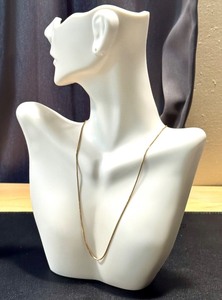 lot 18B image: Italian 14k Gold Box Chain Necklace, 15