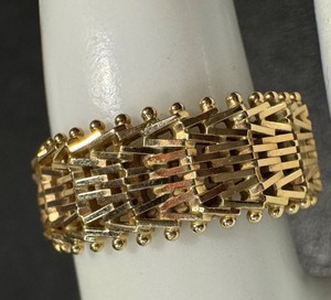 lot 18J image: 14k Gold Woven Band Ring, Size 8