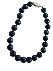 lot 25J image: 7.5 Inch Dyed Beaded Pearl Bracelet with 14k Clasp