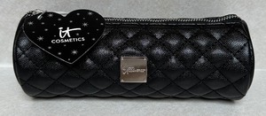 lot 54 image: IT Cosmetics Heavenly Luxe Makeup Brush Set with Quilted Zipper Case