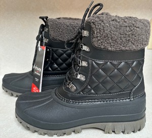 lot 79 image: Storm by Cougar Womens Waterproof Winter Boots Black Size 11 - NWT