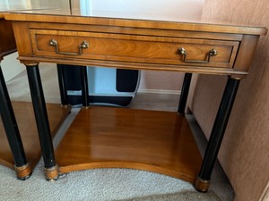 lot 12 image: Heritage Brand Wooden End Table With Drawer