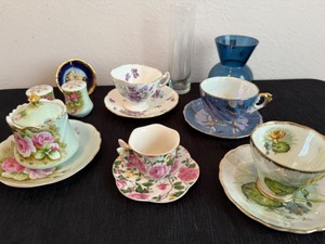 lot 38 image: Lets Have Tea in These Beautiful Cups
