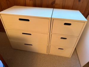 lot 45 image: 1970s Modular White Furniture Before Ikea, Look at all the Pictures of the 4 Pieces, Drawers & Open Cabinets That Can Stack