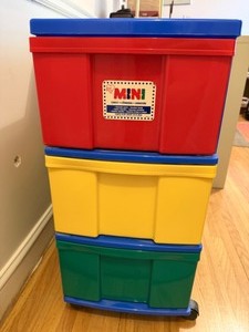 lot 68 image: Multi-Colored Plastic Rolling Cart