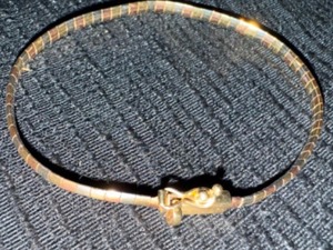 lot 8 image: 14 carat Gold Italy Bracelet with White, Yellow and Rose Gold