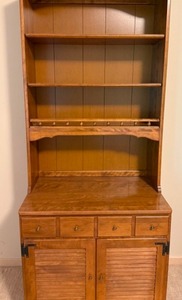 lot 13 image: Ethan Allen Hutch Cabinet With Great Storage