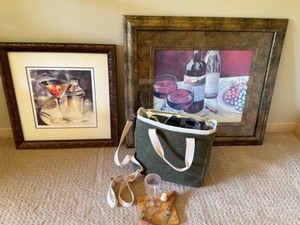 lot 56 image: Wine Pictures & Picnic Travel Wine Set